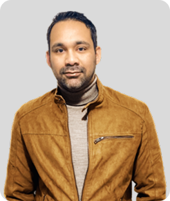 Picture of member team.